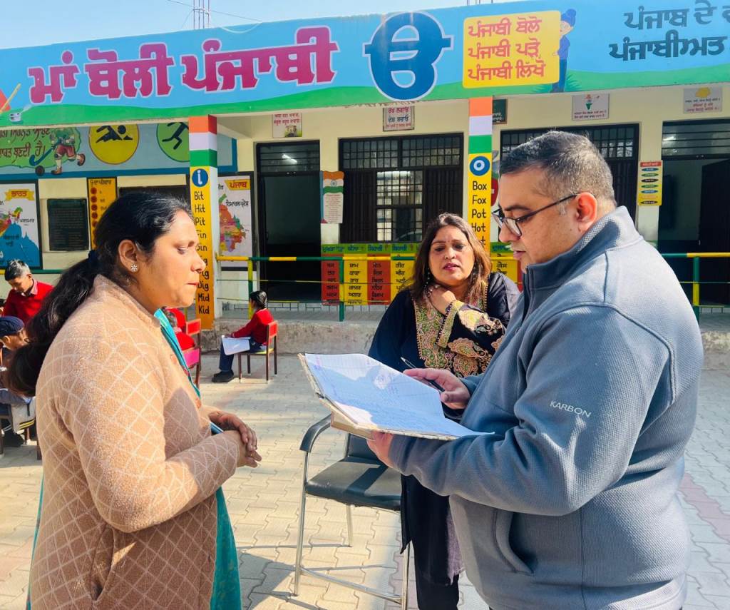 Punjab Food Commission Member Vijay Dutt Visits Kharar and Kurali Blocks